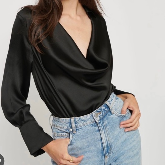 Dynamite Cowl neck bodysuit - Picture 2 of 3